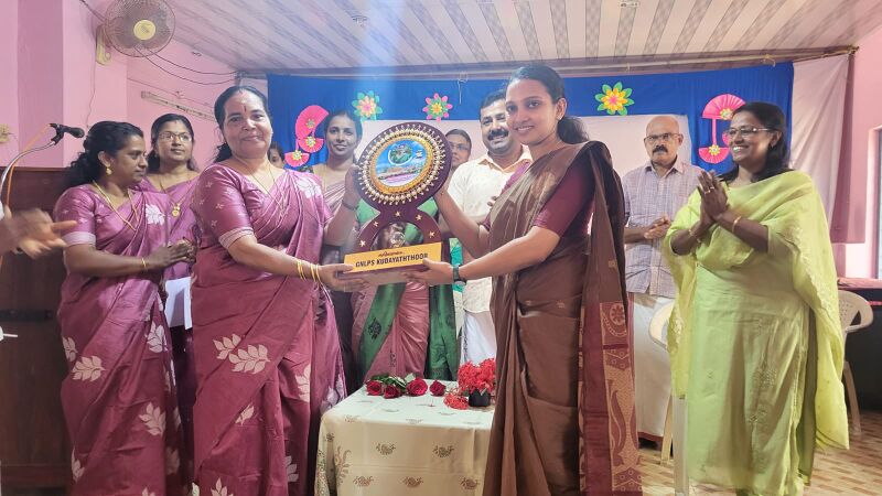 പ്രമാണം:29228 vaarr.jpg