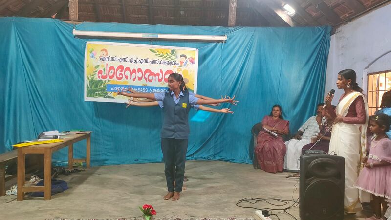 പ്രമാണം:34041 padanol5.jpg