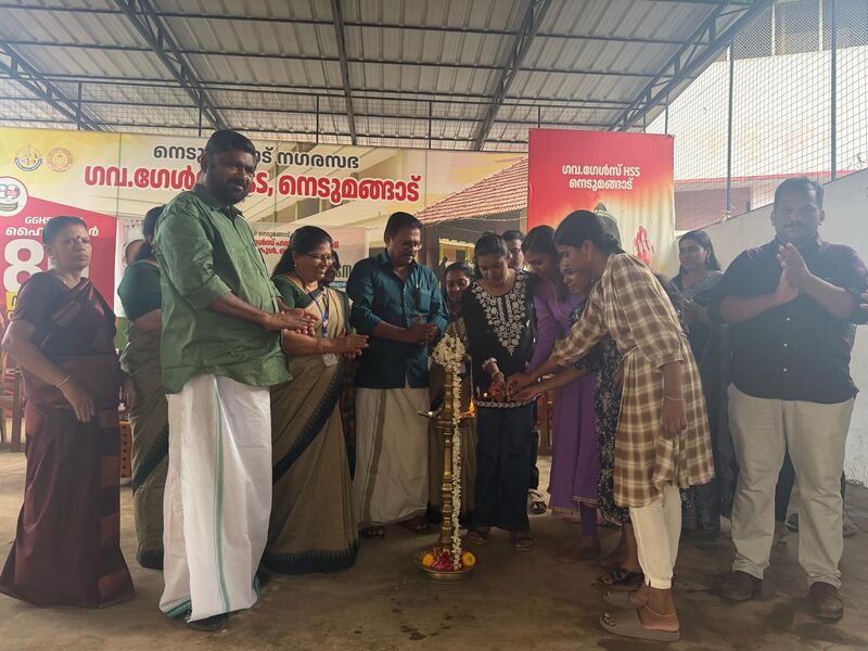 പ്രമാണം:42042 school opening2026.jpg