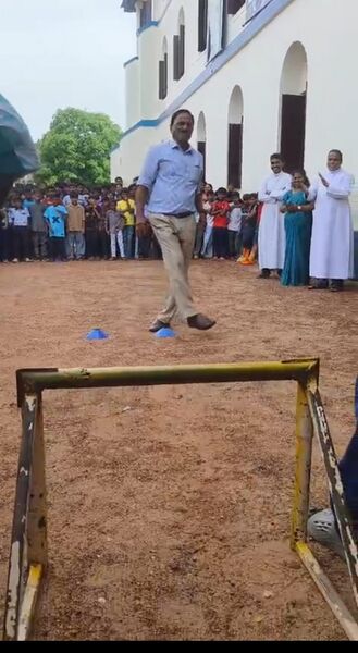 പ്രമാണം:FIFA5.jpg