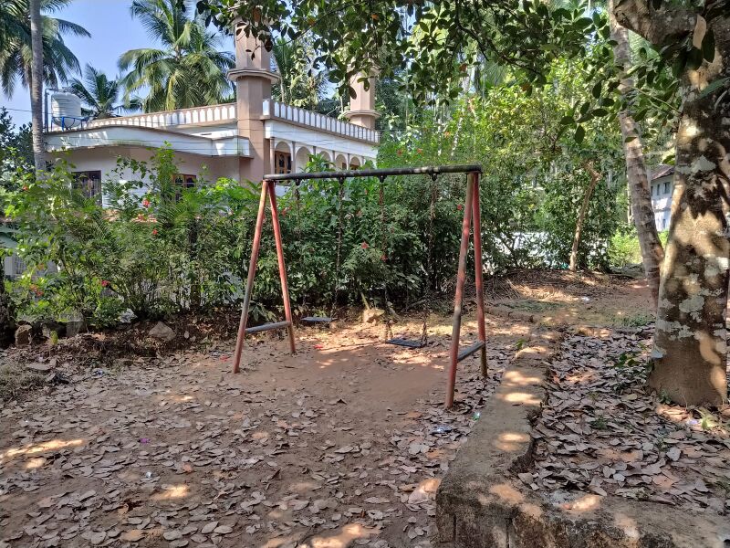 പ്രമാണം:Kids park2.jpg