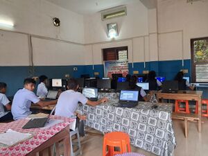 13070hightech computer lab.jpg