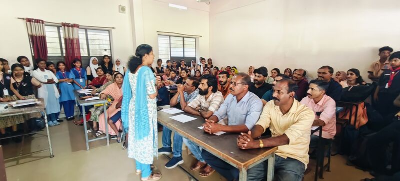 പ്രമാണം:15051 pta meet88.jpg