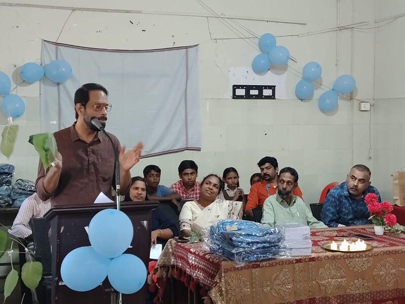 പ്രമാണം:17004 Opening Day 03.jpeg