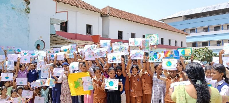 പ്രമാണം:25068 paristhithidinam2025poster competition.jpg