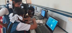 28002-littlekites class1.jpg