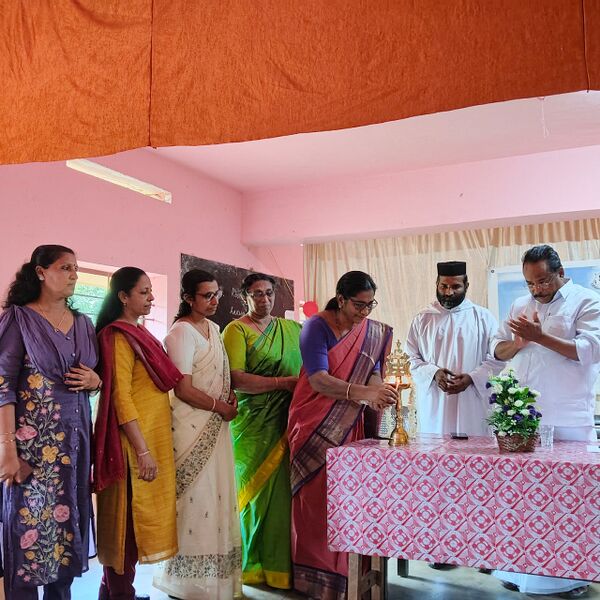 പ്രമാണം:39017.jpg