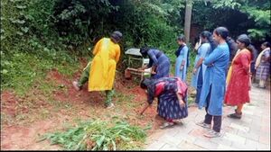 42221 waste free kerala2.jpg