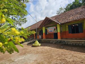 42352 school ppic.jpg