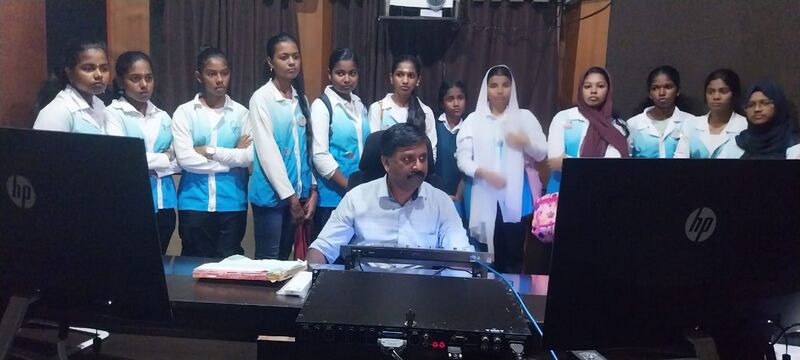 പ്രമാണം:43085 trip1.jpeg