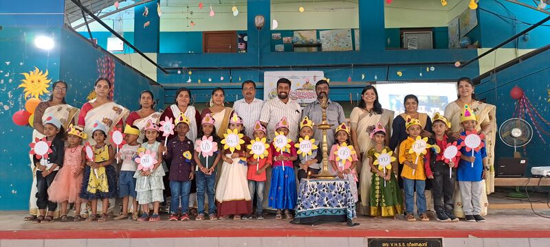 പ്രമാണം:44055 praveshanolsavam2023.jpg