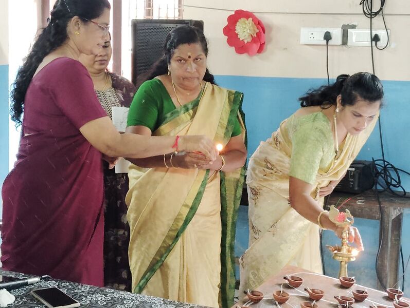 പ്രമാണം:Praveshanolsavam 2026 2027.jpg