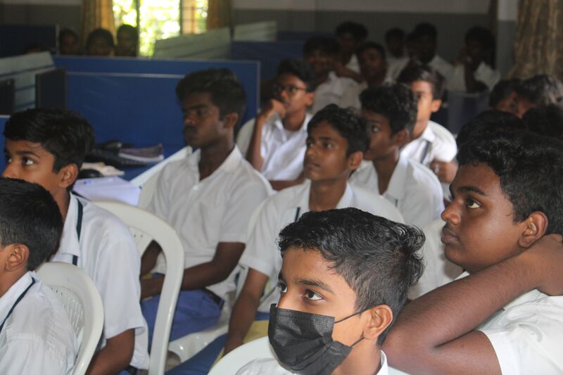 പ്രമാണം:Yip 35052 22 (2).JPG