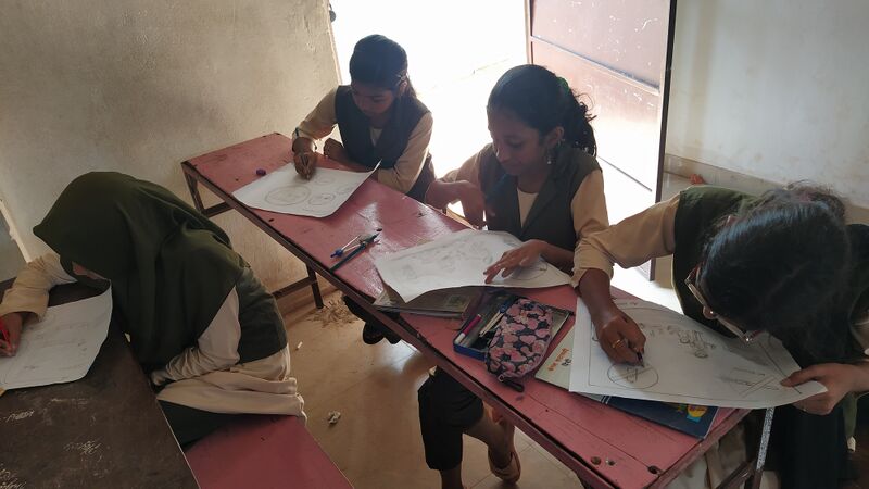 പ്രമാണം:16041-2022- laharivara 2.jpg