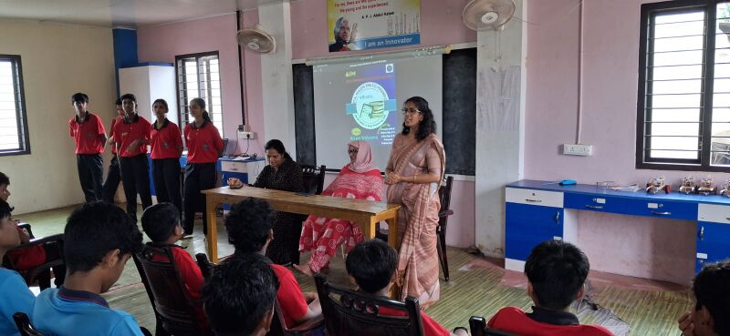 പ്രമാണം:18021 25-26 atldigitalreading.jpg