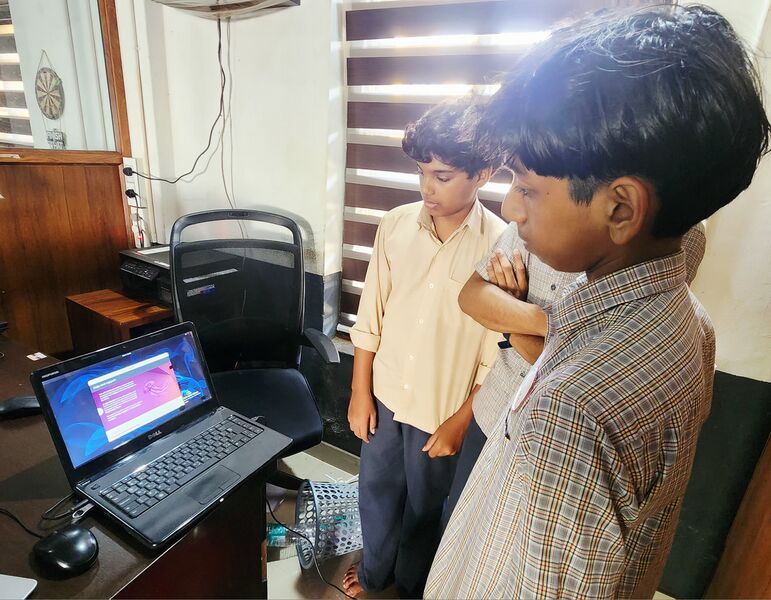 പ്രമാണം:18098 Ubuntu installation.jpg