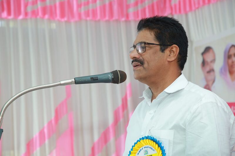 പ്രമാണം:18407 69 PIC.jpeg
