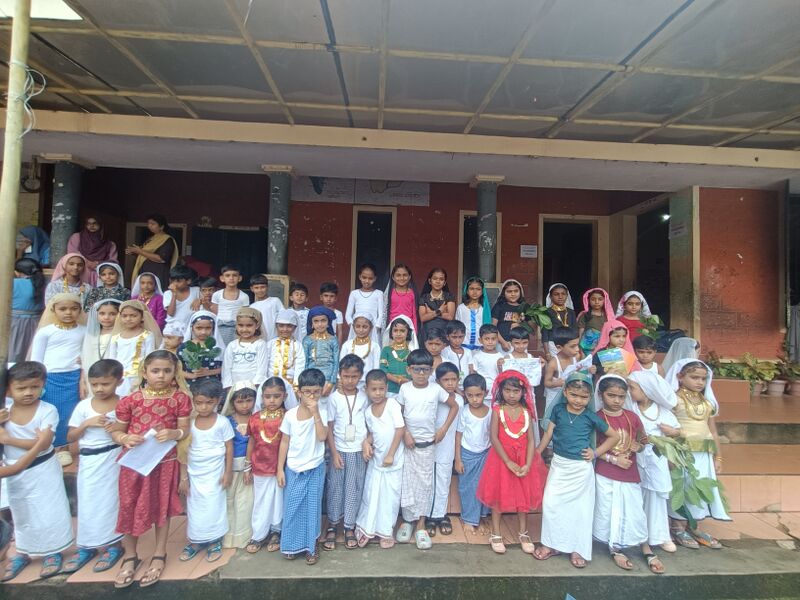 പ്രമാണം:19809 basheerday2.jpg