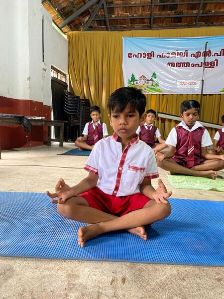 പ്രമാണം:35223 yoga 6.jpeg