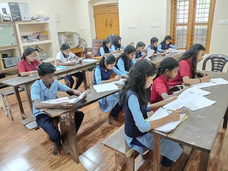 പ്രമാണം:38102 vagmayam exam HS.jpg