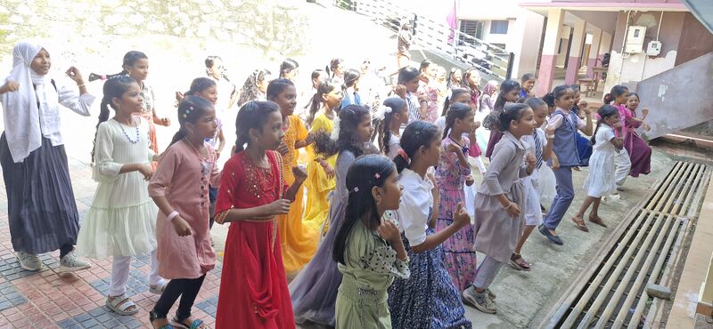 പ്രമാണം:44223 zumba ex.jpg