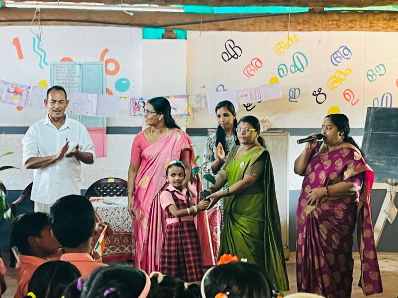 പ്രമാണം:47238 independence day 0.jpg