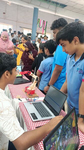 പ്രമാണം:Drcmlp-li-mikavu 15.jpg