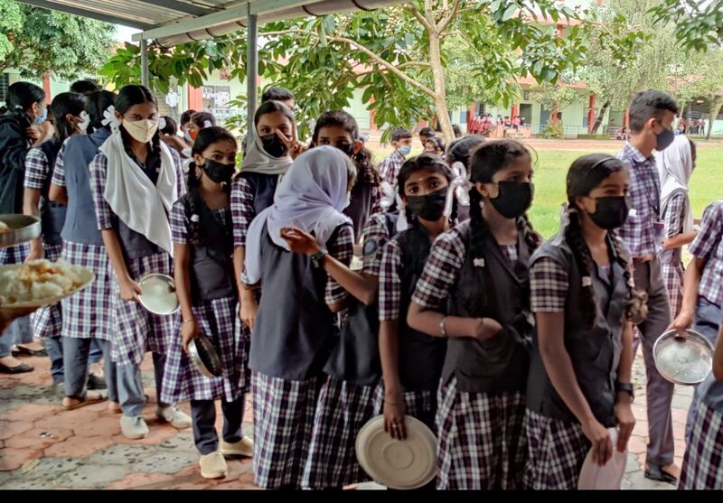 പ്രമാണം:15051 in que r.jpg