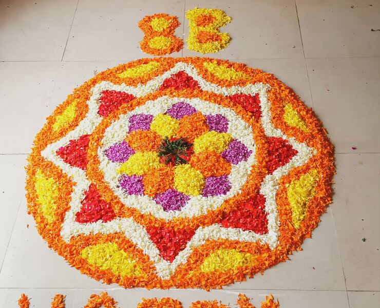 പ്രമാണം:19042 5 Pookkalam 2025.jpg