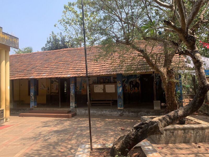 പ്രമാണം:19611 GLPS OLD.resized.jpg