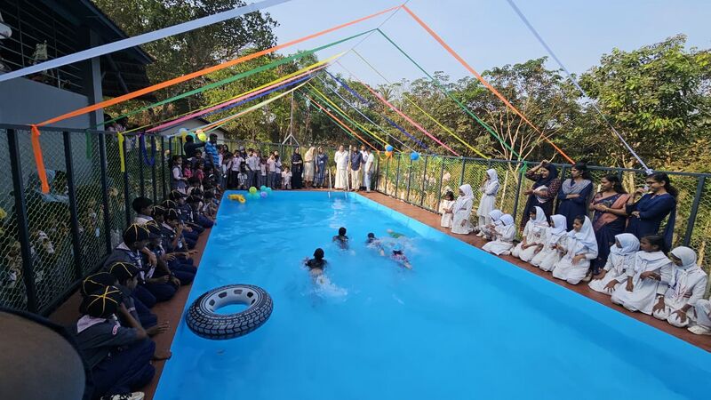പ്രമാണം:19843-MLP-AMLPS PADINJAREKKAARA SWIMMING POOL.jpg
