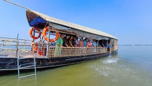 22071 staff tour 2024.jpg