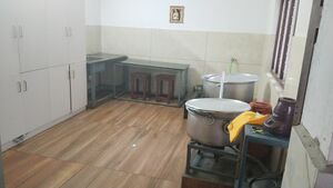 25105 kitchen .jpg