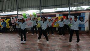 35052 flashmob 3.jpg