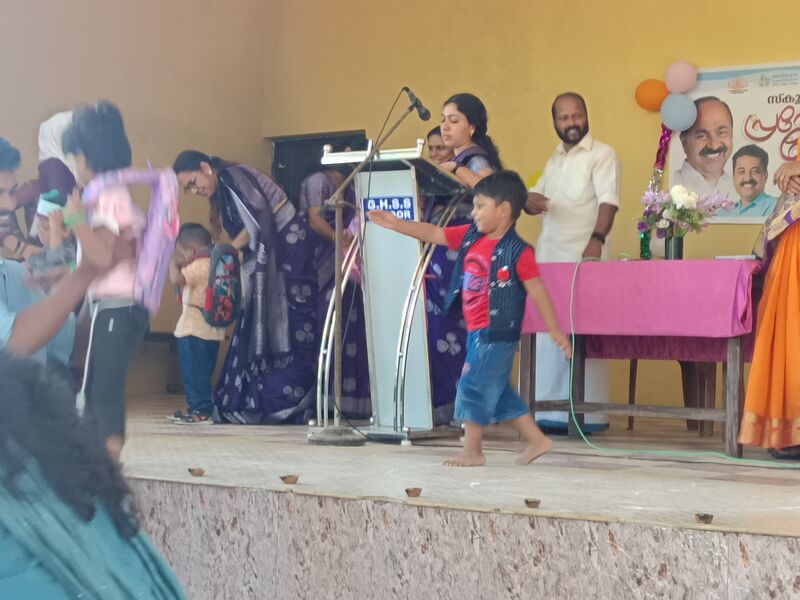 പ്രമാണം:42072 lk.jpg