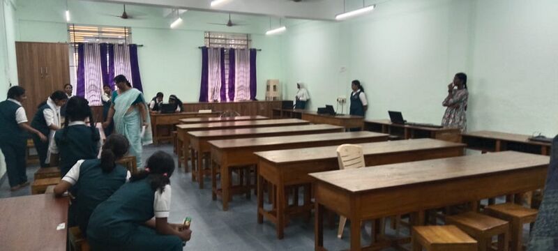 പ്രമാണം:43085-e election1.jpeg