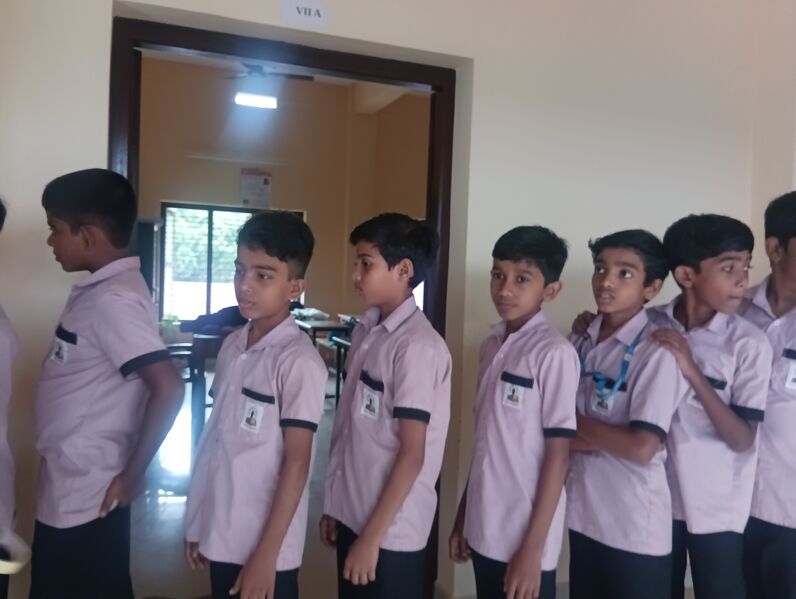 പ്രമാണം:12027 AUG14 ELECTION1.jpg