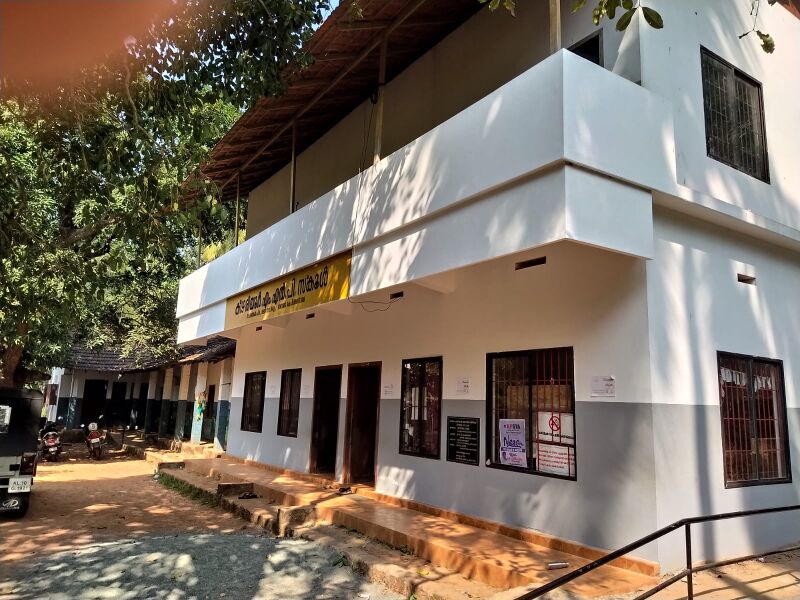 പ്രമാണം:16514-school.jpg