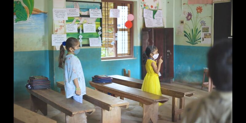 പ്രമാണം:19456 thirike schoolilek 1.jpg