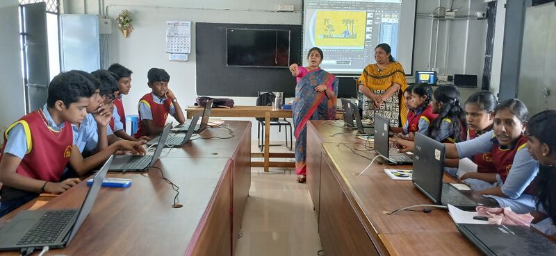 പ്രമാണം:21060 lk unit camp5.jpg