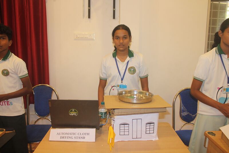 പ്രമാണം:34013robofest25a8.jpg