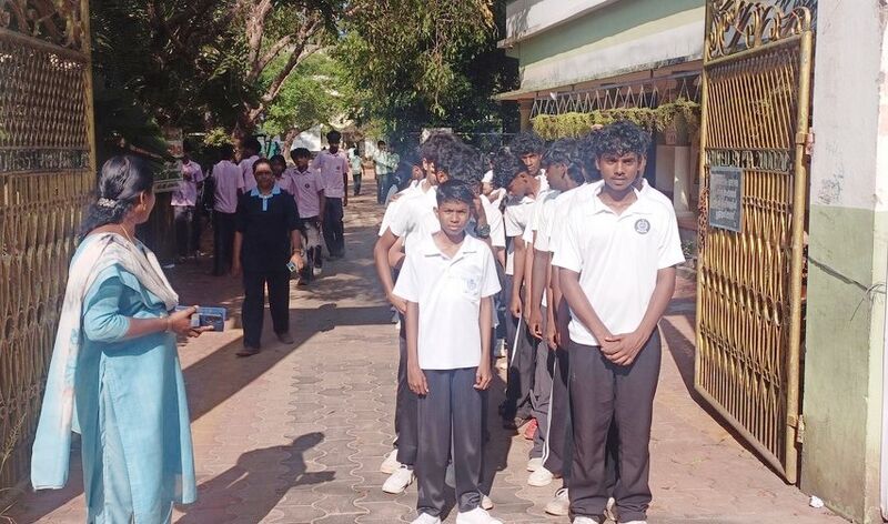 പ്രമാണം:34013spc N unity day25.jpg