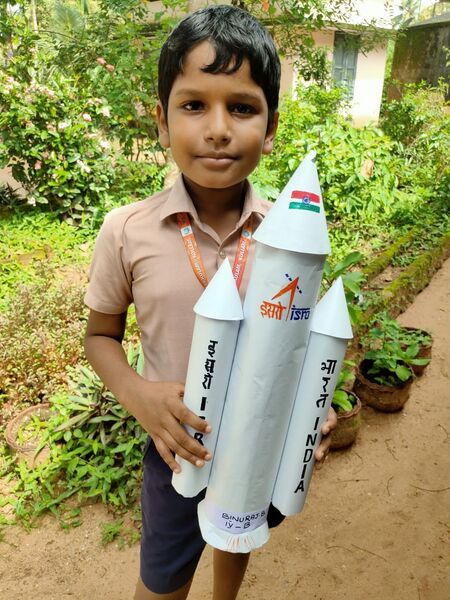 പ്രമാണം:41409 Chandra dinam07.jpg