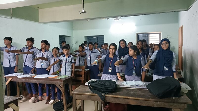 പ്രമാണം:42071 laharivirudha dinam1.jpg