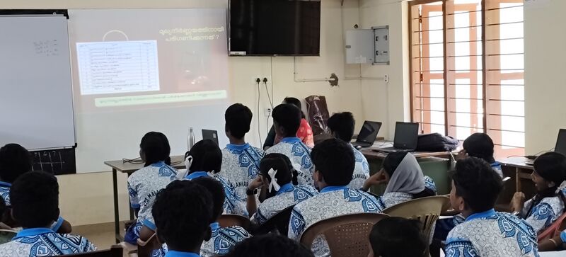 പ്രമാണം:44046 plm25 27.jpg