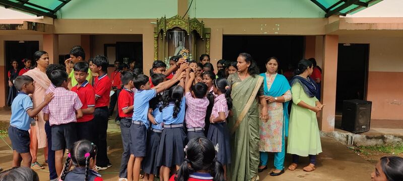 പ്രമാണം:46038 school sasthramela1.jpg