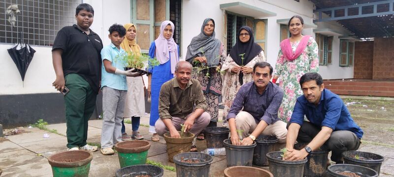 പ്രമാണം:47068 krishi.jpeg