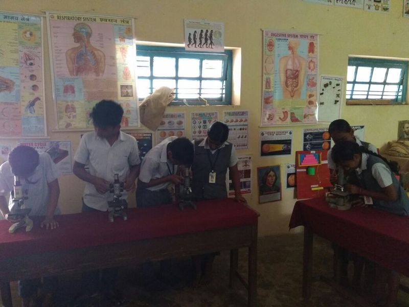 പ്രമാണം:LAB PIC(1).jpg