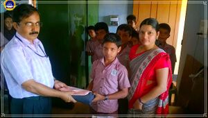 11051 FREEUNIFORMDISTRIBUTION20174.jpg