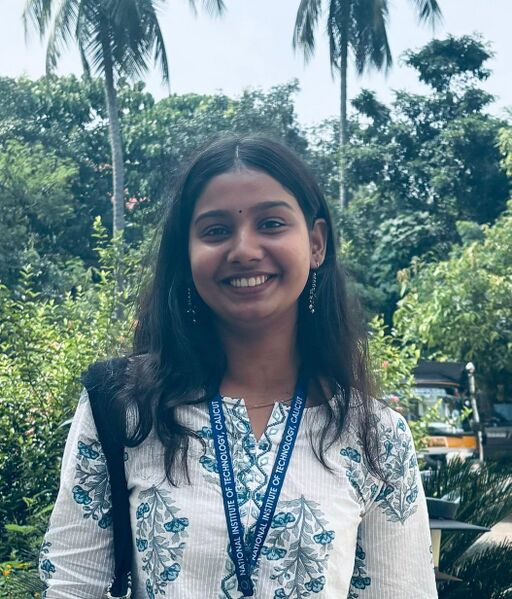 പ്രമാണം:12027 lk alumini aiswarya.jpg